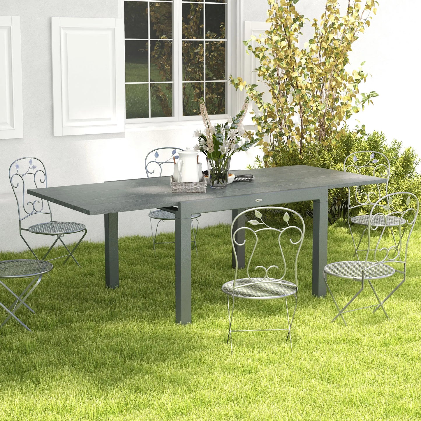 Extendable Outdoor Dining Table With Sturdy Aluminum Frame